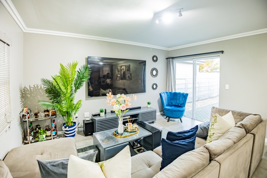 3 Bedroom Property for Sale in Windsor Park Estate Western Cape